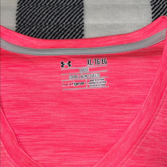 Under Armour Shirt Bundle - Picture 10 of 10